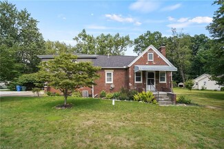3517 Daisy Ave, Akron, OH 44319