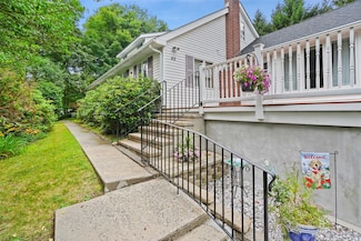 45 Worthington Dr W, Carmel, NY 10512