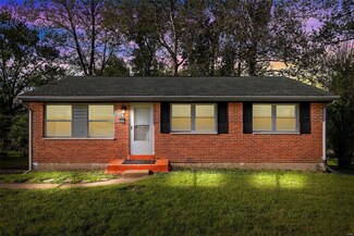 8126 Frost Ave, Saint Louis, MO 63134