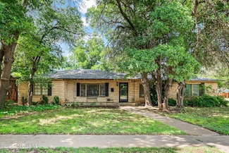 3702 27th St, Lubbock, TX 79410
