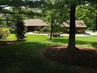 3109 Treeline Dr, Murrysville, PA 15668