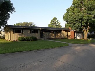 1101 W 9 St, Chanute, KS 66720