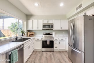 4117 W Windrose Dr, Phoenix, AZ 85029