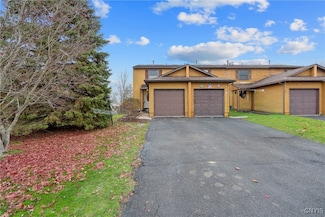 6111 Bethlehem Ln, Cicero, NY 13039