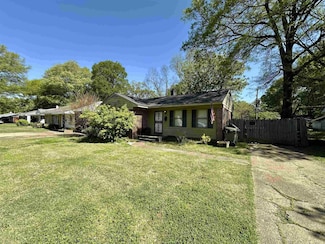 4544 Quince Rd, Memphis, TN 38117