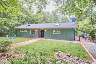 1026 Highland Woods Rd, Chapel Hill, NC 27517