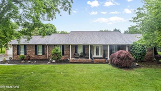 1403 Lincolnshire Dr, Maryville, TN 37803