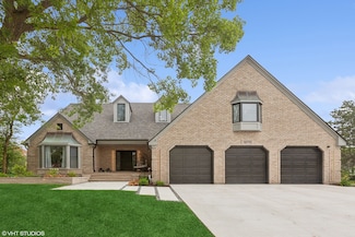 4070 Palmer Ct, Naperville, IL 60564