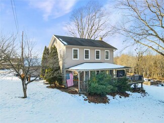 240 Woodchuck Dr, Kunkletown, PA 18058
