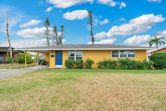 2616 Bayshore Gardens Pkwy, Bradenton, FL 34207