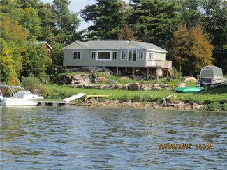 48435 Goose Bay Rd, Alexandria Bay, NY 13607