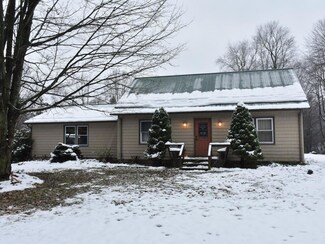 24977 Saegertown St, Saegertown, PA 16433