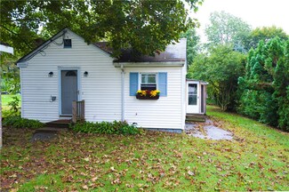 129 Marshall Ave, Cumberland, RI 02864