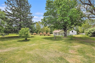 33891 Bertrand St, Niles, MI 49120