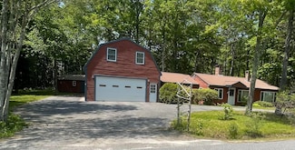 386 Lower Flying Point Rd, Freeport, ME 04032
