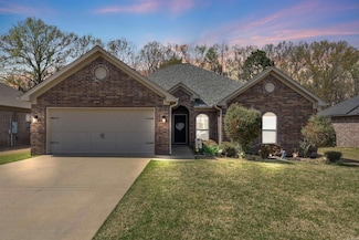 168 Creekside Dr, Austin, AR 72007