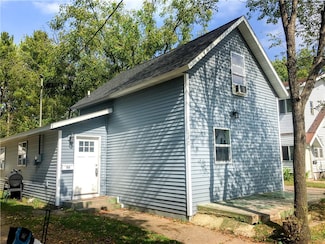 313 13th Ave W Unit 1, Menomonie, WI 54751