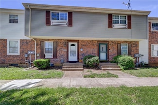 6443 E 127th St, Grandview, MO 64030