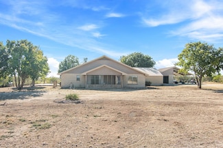1735 2804, Brackettville, TX 78832