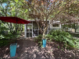 6473 Blue Star Hwy Unit 104, Saugatuck, MI 49453