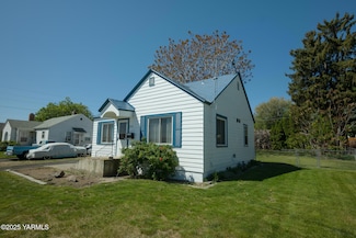 1012 S 29th Ave, Yakima, WA 98902