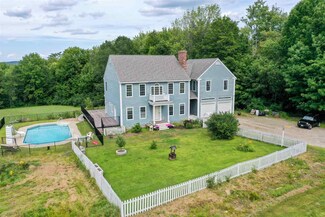 6 Twin Bridge Rd, Northfield, NH 03276