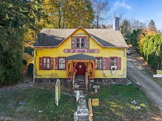 106 Pompton Ave, Cedar Grove, NJ 07009