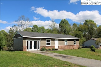 382 Hardaman Cir, Boone, NC 28607