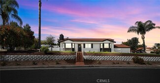 31090 Emperor Dr, Canyon Lake, CA 92587
