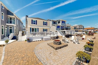 896B Shirley St, Winthrop, MA 02152