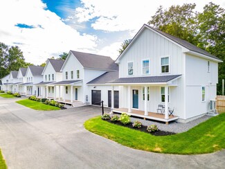 11 Magnolia Ln Unit 11, Gardiner, ME 04345