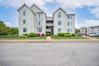 205 Dockside Dr Unit C, Hampton, VA 23669
