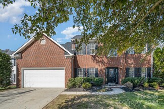 11141 Red Spruce Dr, Charlotte, NC 28215
