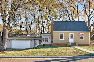 4552 Brunswick Ave N, Minneapolis, MN 55422