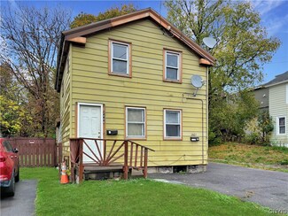 2408 Lodi St, Syracuse, NY 13208