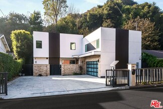 2017 Benedict Canyon Dr, Beverly Hills, CA 90210