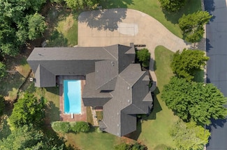 2772 La Belle Rue, Edmond, OK 73034