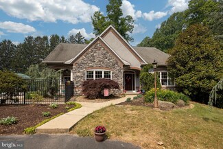 211 W Madison St, Mohnton, PA 19540