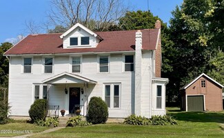 61 High St, Hoosick Falls, NY 12090