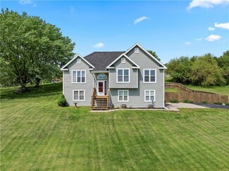 1 Quail Ridge Dr, Agency, MO 64401