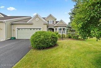 17 Waverly Place, Queensbury, NY 12804