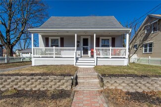 128 Newport St, Woonsocket, RI 02895