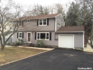 143 Dickinson Ave, East Northport, NY 11731