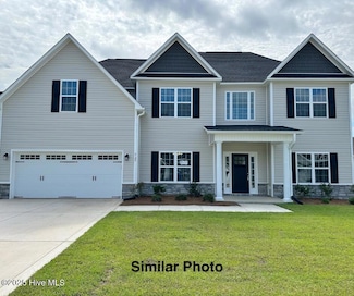 718 Secession Ln, Jacksonville, NC 28546