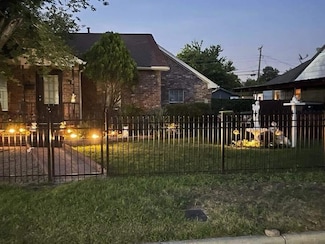 2340 N Chandler Dr E Unit 4, Fort Worth, TX 76111