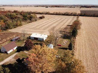 7144 Ryan Rd, Chemung Township, IL 60033