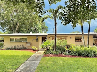 138 W 52nd St, Hialeah, FL 33012