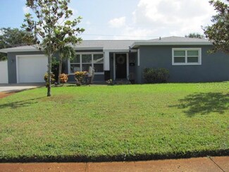 2053 Robinson Dr N, Saint Petersburg, FL 33710