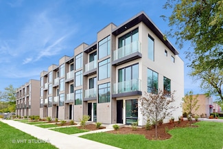 6336 Hennings Ct, Morton Grove, IL 60053