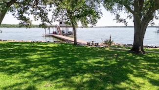 39 Lakeside Dr, Malakoff, TX 75148